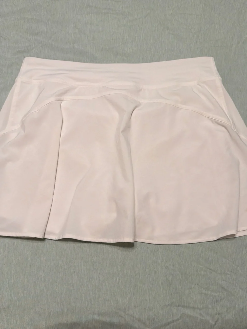 lululemon athletica lightweight high rise tennis skirt with built in shorts